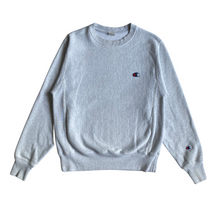 Cargar imagen en el visor de la galería, Champion Reverse Weave Crewneck
