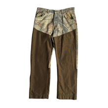 Cargar imagen en el visor de la galería, Wrangler Double Knee Camo Pants
