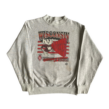 Cargar imagen en el visor de la galería, Vintage Wiscounsin Crewneck
