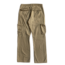 Cargar imagen en el visor de la galería, Wrangler Khaki Cargo Pants
