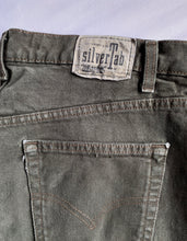 Cargar imagen en el visor de la galería, Levis Silver Tab Olive Jeans
