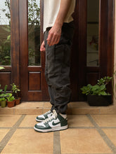 Cargar imagen en el visor de la galería, Vintage Army Cargo Pants
