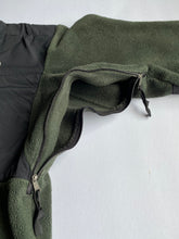 Cargar imagen en el visor de la galería, The North Face Polartec Fleece Jacket-Olive
