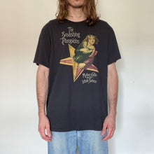 Cargar imagen en el visor de la galería, Smashing Pumpkins Graphic Tee
