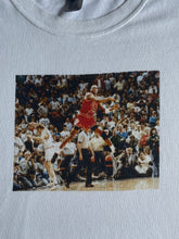 Cargar imagen en el visor de la galería, Michael Jordan Photo Tee
