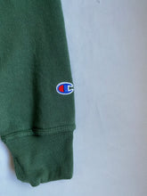 Cargar imagen en el visor de la galería, Champion Olive Crewneck
