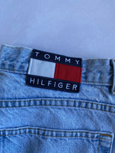 Cargar imagen en el visor de la galería, Vintage Tommy Hilfiger Jeans
