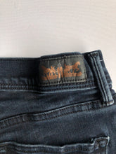 Cargar imagen en el visor de la galería, Levis 512 Bootcut - Indigo
