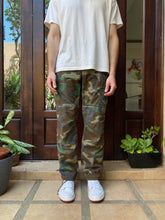 Cargar imagen en el visor de la galería, Vintage Camo Cargo Pants
