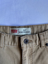 Cargar imagen en el visor de la galería, Levis 513- Khaki
