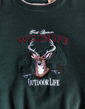 Cargar imagen en el visor de la galería, Vintage Wildlife Crewneck
