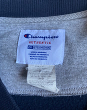 Cargar imagen en el visor de la galería, Champion Navy Crewneck
