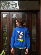 Cargar imagen en el visor de la galería, Vintage Mickey Crewneck
