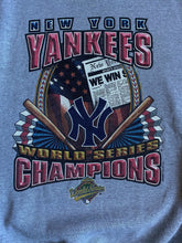 Cargar imagen en el visor de la galería, NY Yankees 1996 Crewneck
