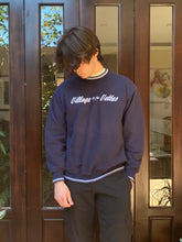 Cargar imagen en el visor de la galería, Village Vettes Crewneck
