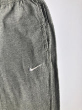 Cargar imagen en el visor de la galería, Nike Sweatpants
