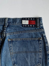 Cargar imagen en el visor de la galería, Vintage Tommy Jeans
