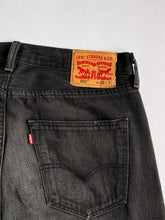 Cargar imagen en el visor de la galería, Levis 501- Washed Black
