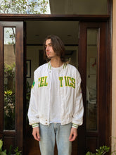 Cargar imagen en el visor de la galería, Vintage Boston Celtics Jacket
