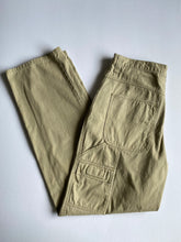 Cargar imagen en el visor de la galería, Wrangler Carpenter Jeans- Khaki
