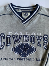 Cargar imagen en el visor de la galería, Vintage Dallas Cowboys Sweater
