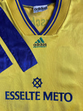 Cargar imagen en el visor de la galería, Vintage Adidas Futbol Jersey
