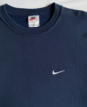 Cargar imagen en el visor de la galería, Vintage 90&#39;s Nike Crewneck
