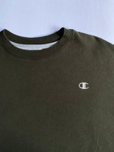 Cargar imagen en el visor de la galería, Olive Champion Crewneck
