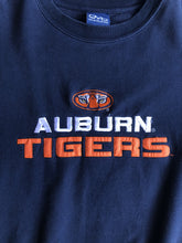 Cargar imagen en el visor de la galería, Auburn Tigers Crewneck
