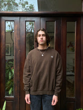 Cargar imagen en el visor de la galería, Brown Champion Crewneck
