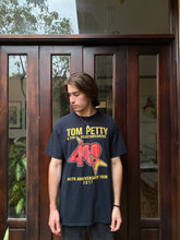 Cargar imagen en el visor de la galería, Tom Petty Tour Tee
