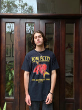 Cargar imagen en el visor de la galería, Tom Petty Tour Tee
