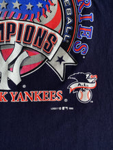 Cargar imagen en el visor de la galería, Yankees 1996 World Series Tee
