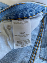 Cargar imagen en el visor de la galería, Y2K Levis 505
