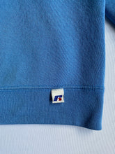 Cargar imagen en el visor de la galería, Vintage Russell Baby Blue Crewneck
