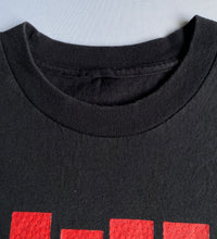 Cargar imagen en el visor de la galería, Undefeated Logo Tee
