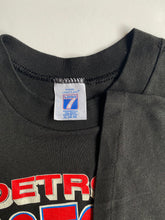 Cargar imagen en el visor de la galería, 1989 Detroit Pistons tee
