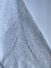 Cargar imagen en el visor de la galería, Champion Reverse Weave Crewneck
