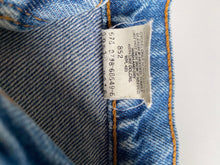 Cargar imagen en el visor de la galería, Vintage Levis 517
