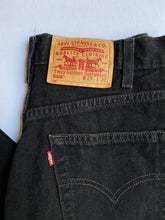 Cargar imagen en el visor de la galería, Vintage 90s Levis 560 &quot;Mom Jeans&quot;
