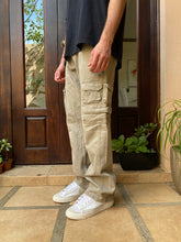 Cargar imagen en el visor de la galería, Wrangler Khaki Cargo Pants
