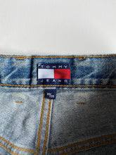 Cargar imagen en el visor de la galería, Vintage Tommy Jeans
