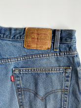 Cargar imagen en el visor de la galería, Vintage Levis 550
